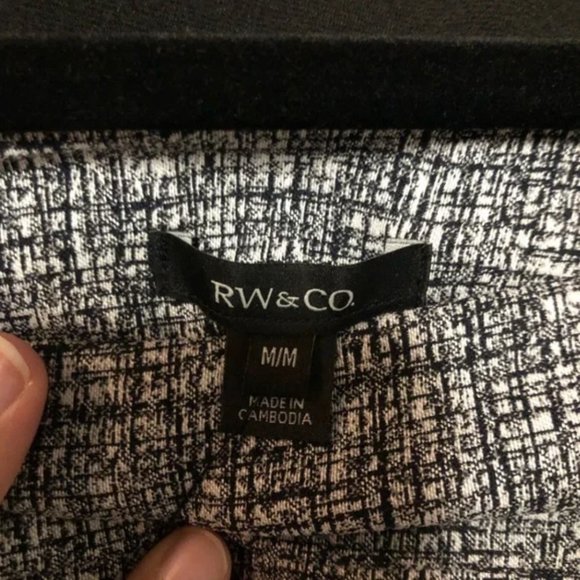 NWT RW&CO SKIRT - Picture 3 of 4